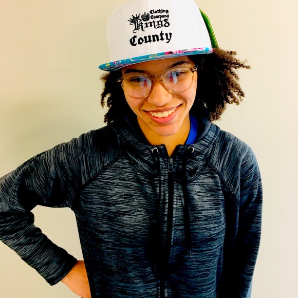 Brooklyn Logo Rose Cap🌹🧢 - Picture 3 of 7